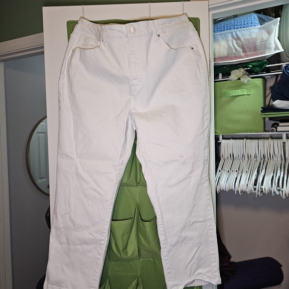 2 Pair Time and Tru White and Black High Rise Denim Pants. Sell Togther - Picture 5 of 5